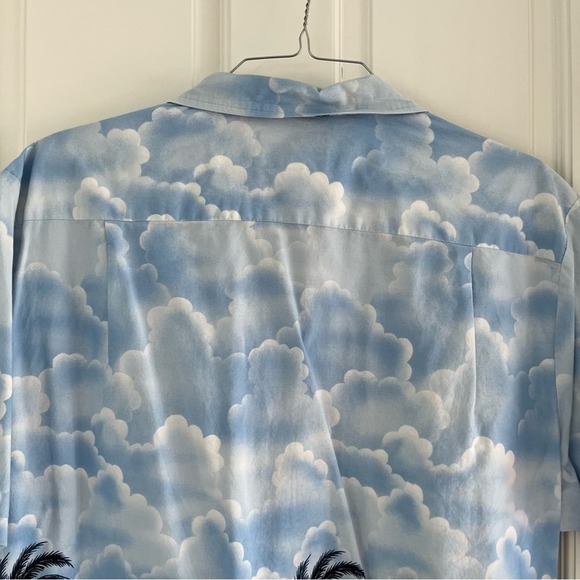 Vintage Men’s Blue Hawaiian Shirt With Palm Trees - Picture 5 of 8